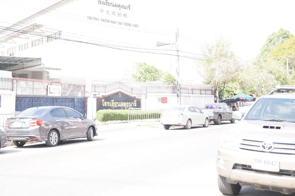 Sataya Apartment Maha Sarakham Eksteriør bilde